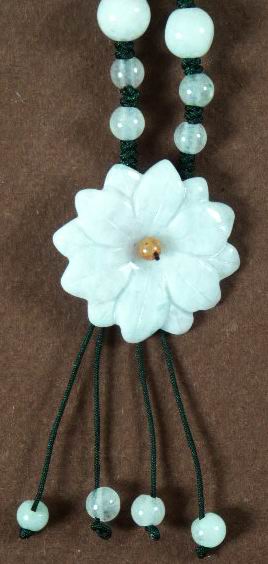 Beautiful Chinese Jade Flower Necklace