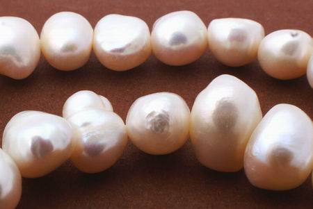 White Biwa Pearl Strand - 7mm x 6mm x 5mm