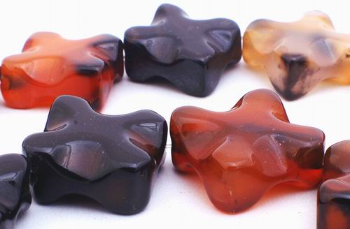 Unusual Red & Black Wavy Agate Square Beads