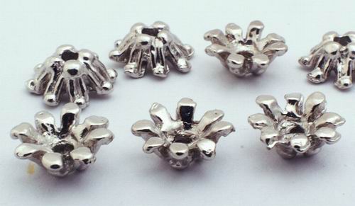 75 Tibetan Silver 7-Petal Flower Bead Caps