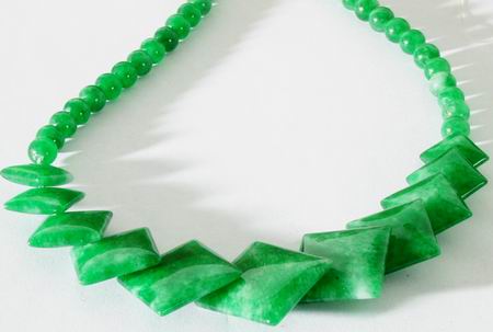 Chinese Jade Squares & Bead Necklet