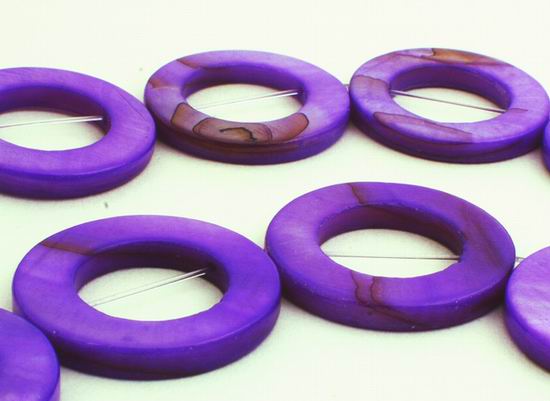 16 Large Light Purple Porthole Mother-of-Pearl Frame Beads