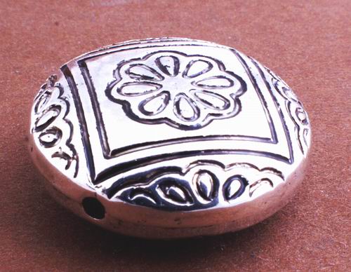 8 Large Silver Aztec Button Bead Spacers - 21mm