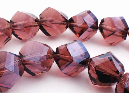 20 Gleaming Multi-FAC Light-Purple Crystal Beads