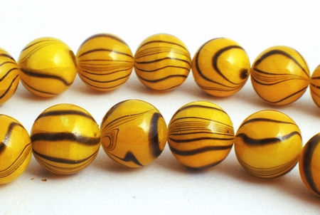 44 Beautiful Shiny Goldenrod Yellow Shell Beads - 9mm