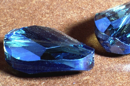 Glittering FAC Medium Blue Twist Oval Crystal Beads