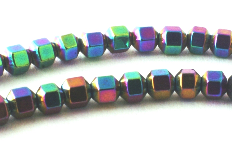 140 Tiny 3mm Sleek Arora Boliaris Hexagonal Cube Beads