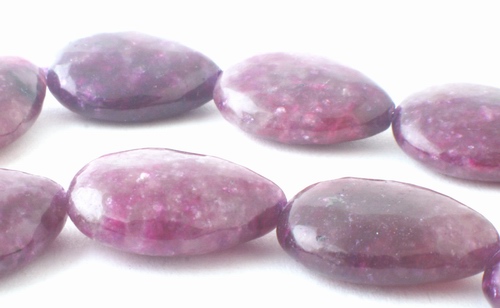 23 Distinctive Lilac Jasper Briolette Beads